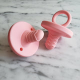 SUCE DE DENTITION en silicone, accessoire de dentition, jouet de dentition en silicone, cadeau de shower  cadeau de naissance