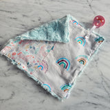 Doudou réconfort  LICORNE ET ARC-EN-CIEL, mini doudou, fausse fourrure, accessoire pour bébé, cadeau de shower