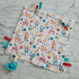 Doudou étiquettes CIRQUE, mini doudou, doudou sensorielle, bille de dentition, accessoire pour bébé, cadeau de shower