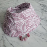 Bavoir DENTELLE MAUVE, bavoir ajustable 3-24 mois