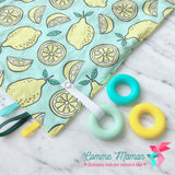 Doudou étiquettes CITRONS, mini doudou, doudou sensorielle, bille de dentition, accessoire pour bébé, cadeau de shower