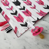 Doudou étiquettes CARREAUTÉ ROSE, bucheron, mini doudou, doudou sensorielle, bille de dentition, accessoire pour bébé, cadeau de shower