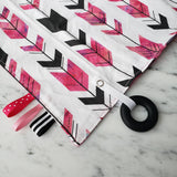 Doudou étiquettes CARREAUTÉ ROSE, bucheron, mini doudou, doudou sensorielle, bille de dentition, accessoire pour bébé, cadeau de shower