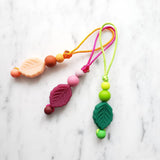 Tirette FEUILLE pour fermeture éclair, zipette, aide l'autonomie des petit, accessoire sensoriel, bille de silicone