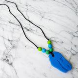 Pendentif DINOSAURE, collier pour enfant, mâchouille, accessoire sensoriel, anti-stress, TDAH, TSA