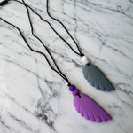 Pendentif PLUME, collier pour enfant, mâchouille, accessoire sensoriel, anti-stress, TDAH, TSA